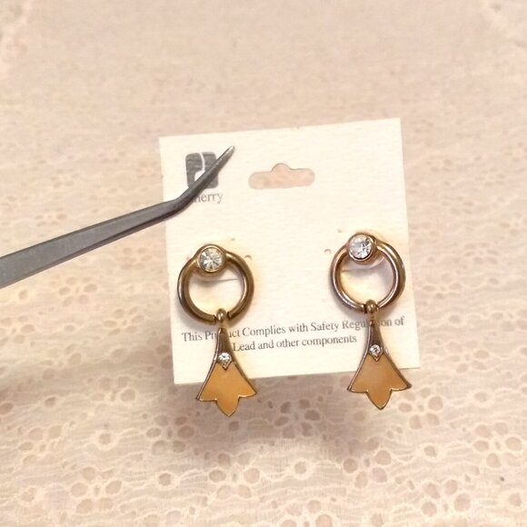 Vintage Clear Crystal Gold Tone Dangle Drop Earrings Timeless VTG Jewelry - Picture 3 of 8